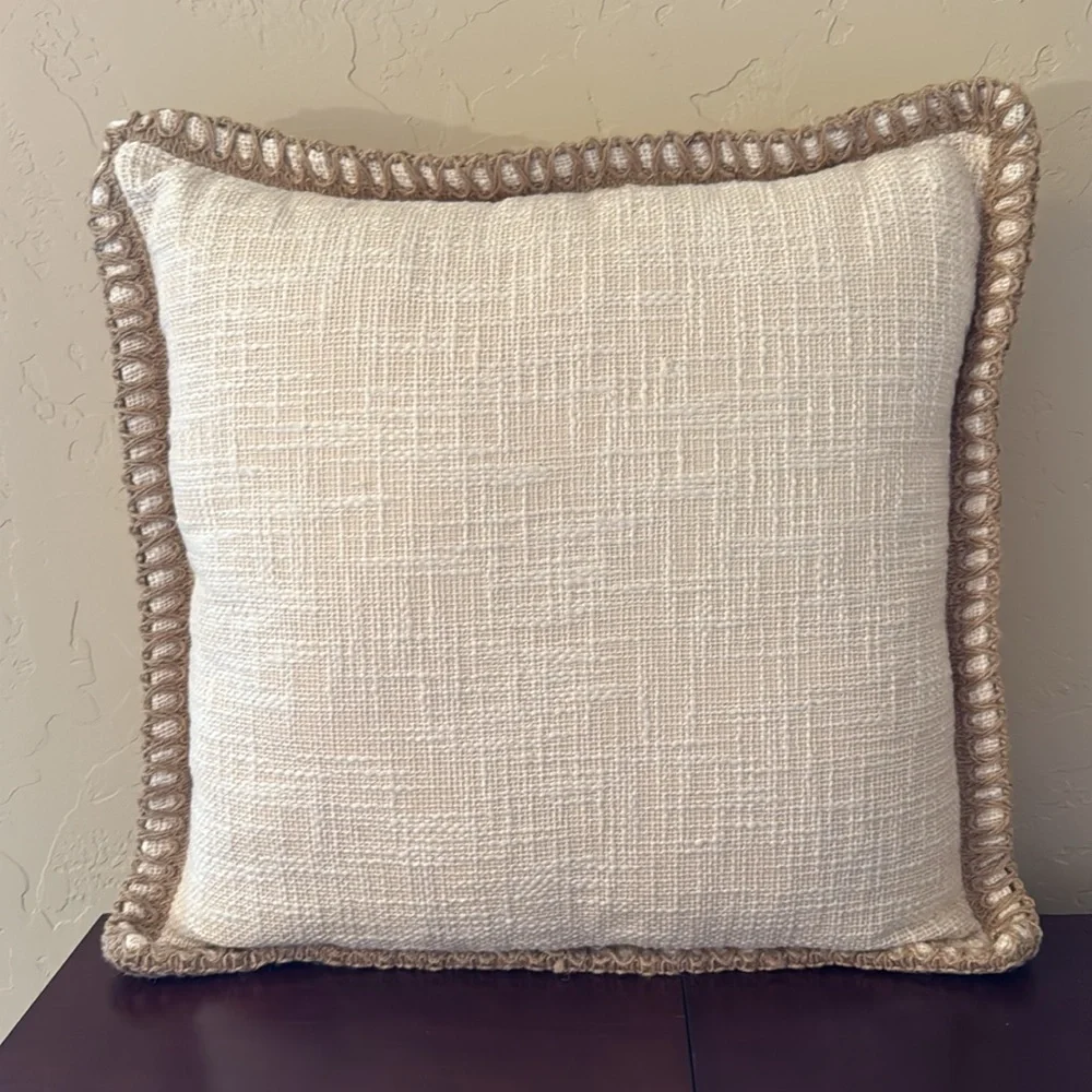 NWT Pier 1 Chunky Jute Pillow